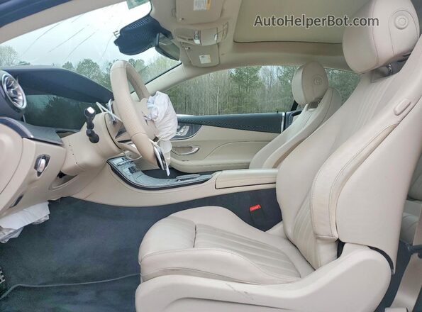 W1K1J5KB0MF157369 2021 MERCEDES-BENZ E Серебряный Вид салона спереди