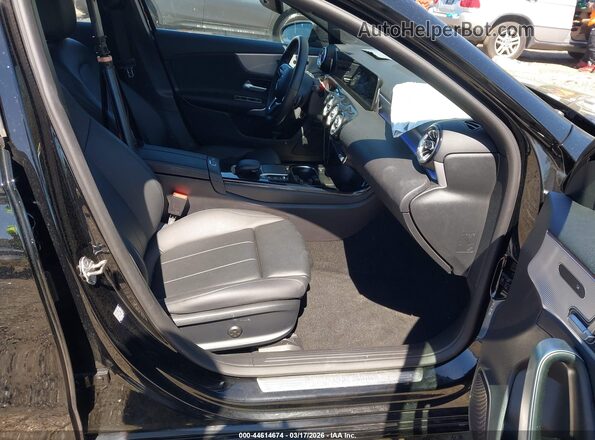 W1K3G4EB0NJ351587 2022 MERCEDES-BENZ A 220 Black Vista interior delantera