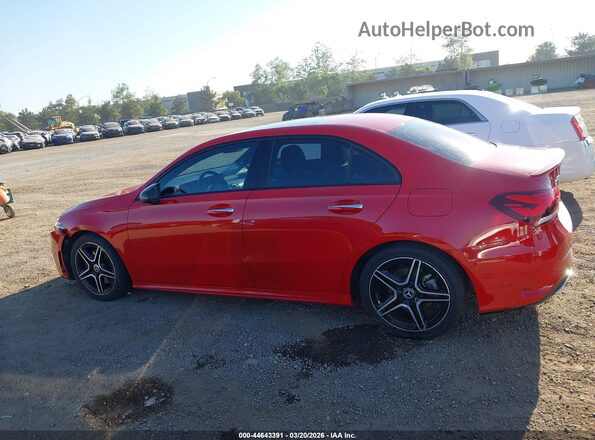 W1K3G4EB1LW045983 2020 MERCEDES-BENZ A 220 Red სალონის 360-გრადუსიანი ხედი