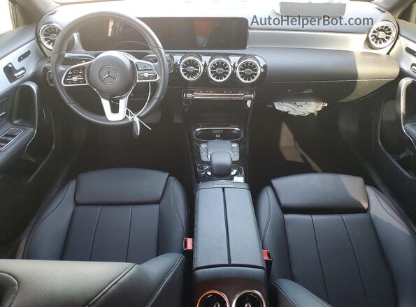W1K3G4EB1NJ337861 2022 MERCEDES-BENZ A Черный Вид панели приборов
