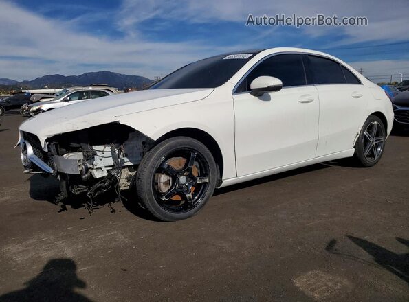 W1K3G4EB1NJ341814 2022 MERCEDES-BENZ A Белый Передняя левая четверть