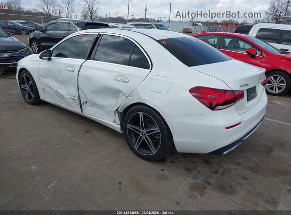 W1K3G4EB2NJ337772 2022 MERCEDES-BENZ A 220 White Tył lewy