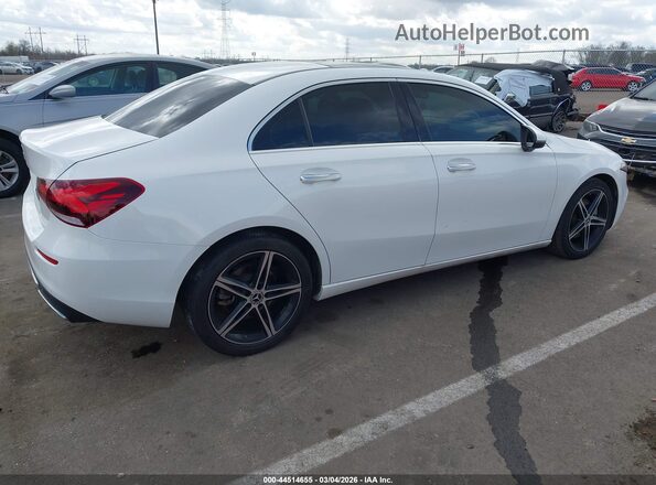 W1K3G4EB2NJ337772 2022 MERCEDES-BENZ A 220 White Tył prawy