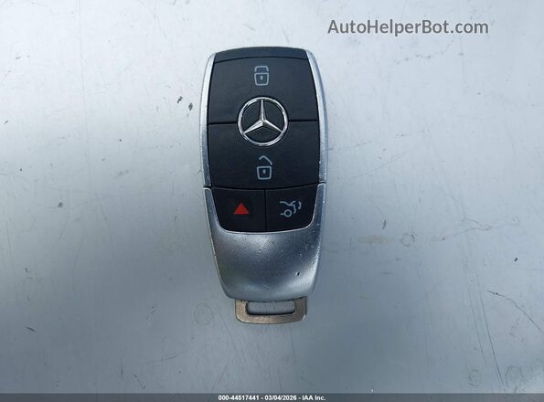 W1K3G4EB4LJ201575 2020 MERCEDES-BENZ A 220 Белый Вид панели приборов