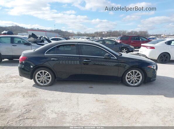 W1K3G4EB6MJ299980 2021 MERCEDES-BENZ A 220 Black Вид задньої частини салону