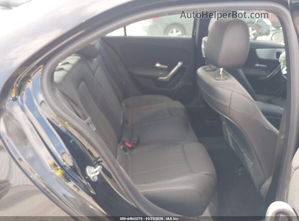 W1K3G4EB6MJ299980 2021 MERCEDES-BENZ A 220 Black Вид наклейки з VIN-кодом