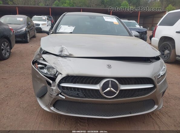 W1K3G4EB8LW044846 2020 MERCEDES-BENZ A 220 Серебряный Вид щитка приборов