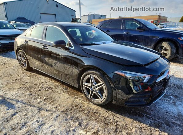 W1K3G4FB0NJ346775 2022 MERCEDES-BENZ A Черный Передняя правая четверть