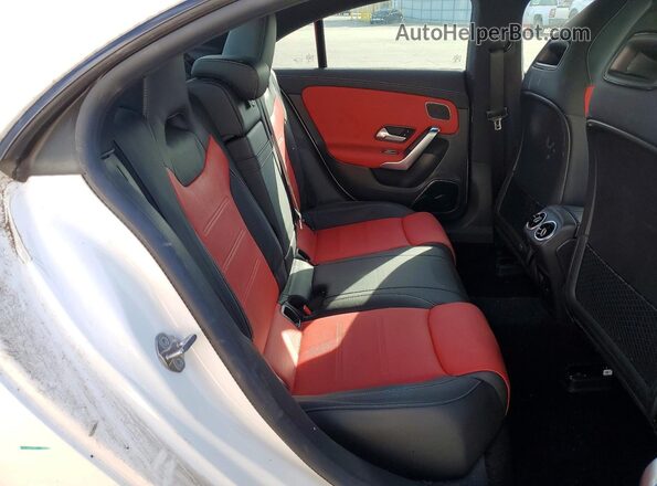 W1K5J5DB3NN267399 2022 MERCEDES-BENZ CLA-CLASS Белый Вид задних сидений