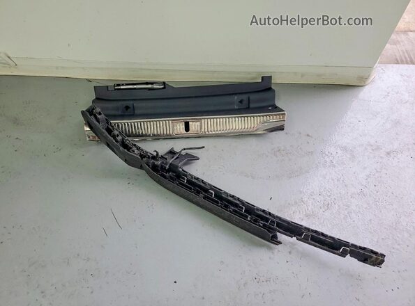 W1K6G6DB9SA330243 2025 MERCEDES-BENZ S Silver Շարժիչի բաժամունքի տեսք