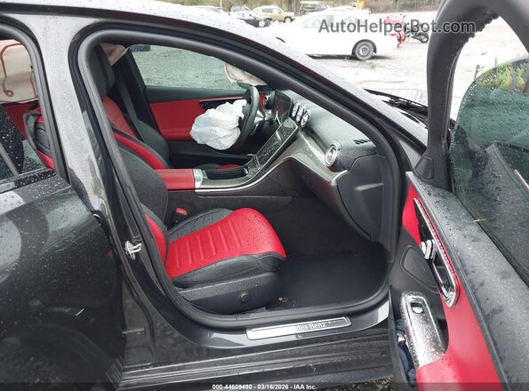 W1KAF4GB6PR096603 2023 MERCEDES-BENZ C-CLASS Черный Вид салона спереди