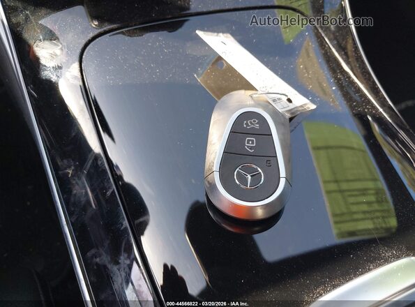 W1KAF4GB7PR100934 2023 MERCEDES-BENZ C-CLASS Серый Вид панели приборов