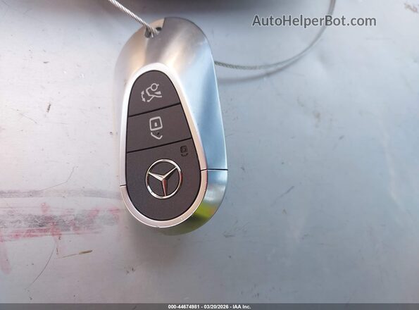 W1KAF4HB4SR298590 2025 MERCEDES-BENZ C-CLASS White Widok deski rozdzielczej