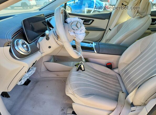 W1KCG2DB7NA013562 2022 MERCEDES-BENZ EQS Gray Widok wnętrza z przodu