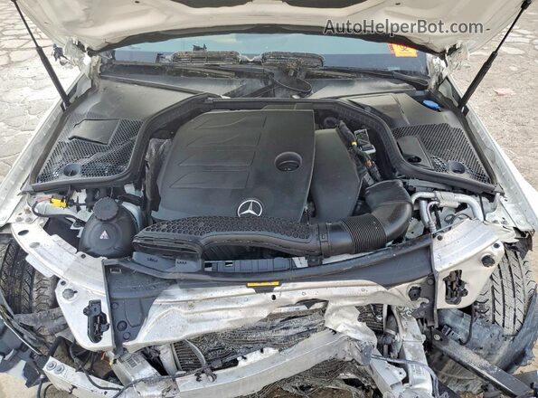W1KWF8EB0MR631792 2021 MERCEDES-BENZ C White Widok wnętrza z tyłu