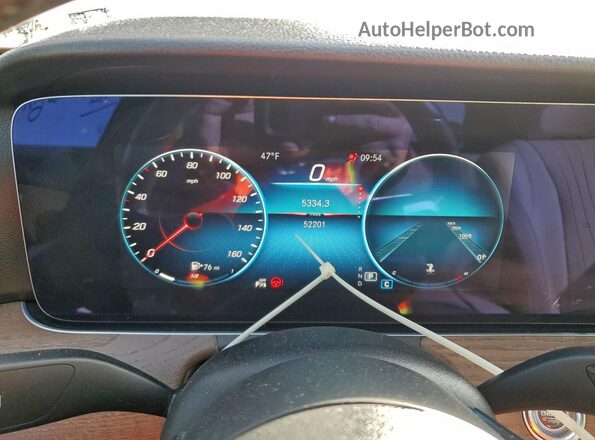 W1KZF8DB0NB011016 2022 MERCEDES-BENZ E Белый Вид щитка приборов