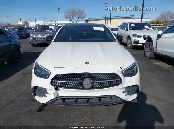 W1KZF8DB2NB070276 2022 MERCEDES-BENZ E-CLASS Белый Вид щитка приборов