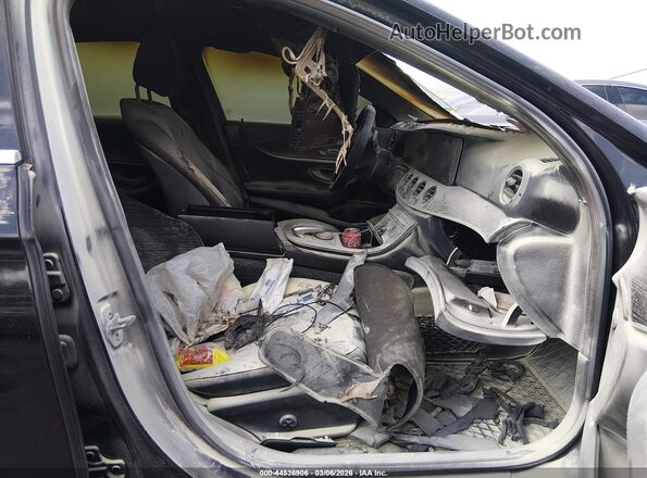 W1KZF8DB9LA823014 2020 MERCEDES-BENZ E-CLASS Черный Вид салона спереди