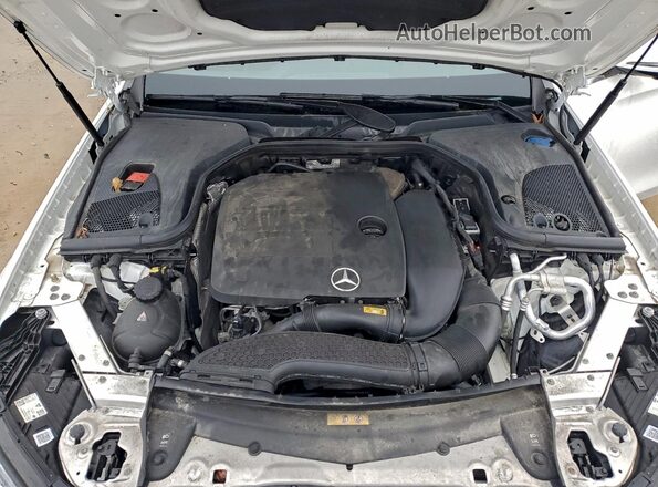W1KZF8EB1MA936536 2021 MERCEDES-BENZ E White Widok wnętrza z tyłu