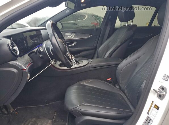 W1KZF8EB1MA936536 2021 MERCEDES-BENZ E White Widok wnętrza z przodu