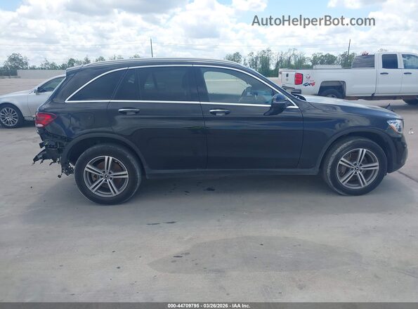 W1N0G8EB0NG085059 2022 MERCEDES-BENZ GLC 300 Black Rear interior view
