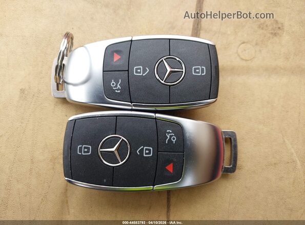 W1N4M4HB1RW355622 2024 MERCEDES-BENZ GLB-CLASS Черный Вид панели приборов