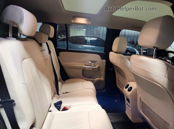 W1N4M4HB2MW122387 2021 MERCEDES-BENZ GLB-CLASS Black Widok wnętrza z tyłu