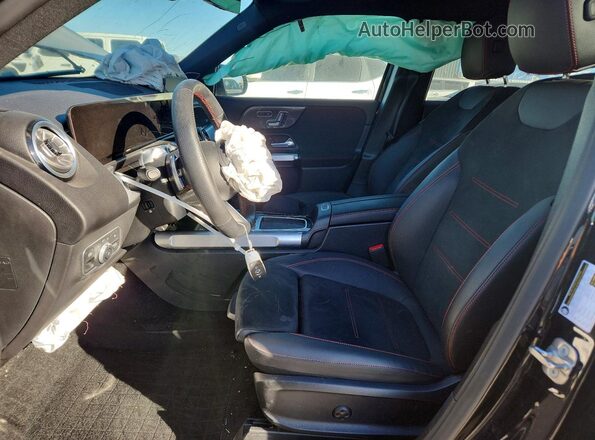 W1N4M4HB6RW376563 2024 MERCEDES-BENZ GLB-CLASS Черный Вид салона спереди