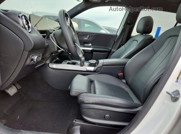 W1N4M4HB8PW280270 2023 MERCEDES-BENZ GLB-CLASS Белый Вид салона спереди