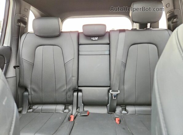 W1N4M4HB8PW280270 2023 MERCEDES-BENZ GLB-CLASS Белый Вид задних сидений
