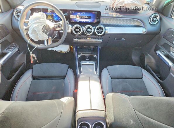 W1N9M0CB8SN139834 2025 MERCEDES-BENZ EQB Черный Вид панели приборов