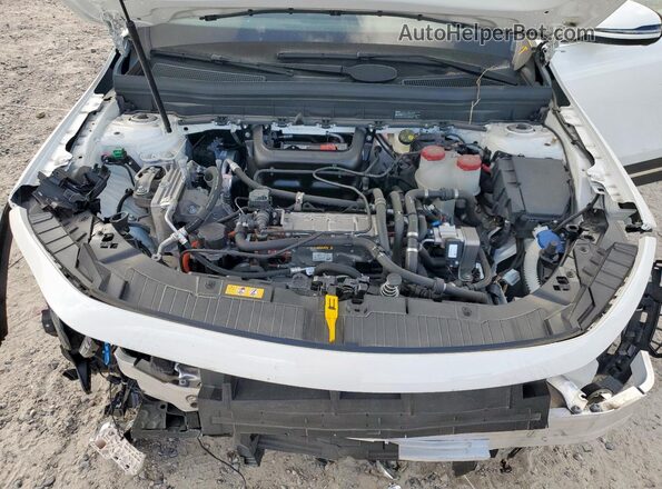 W1N9M0KB4RN103490 2024 MERCEDES-BENZ EQB White ძრავის განყოფილების ხედი
