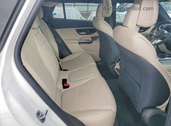 W1NKM4HB2PU013922 2023 MERCEDES-BENZ GLC-CLASS White Widok wnętrza z tyłu