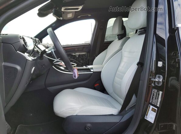 W1NKM4HBXRF202616 2024 MERCEDES-BENZ GLC-CLASS Черный Вид салона спереди