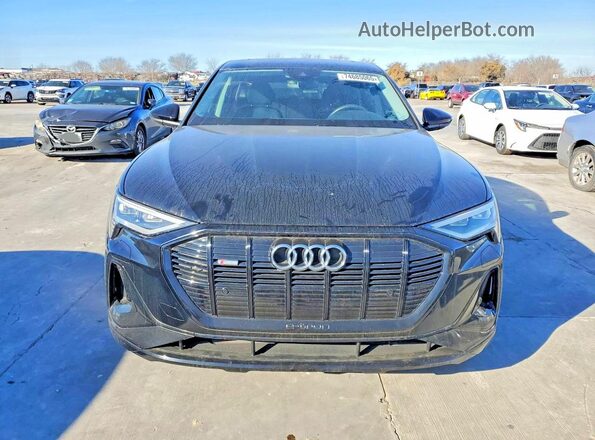 WA11AAGE8MB007436 2021 AUDI E-TRON Черный Вид спереди
