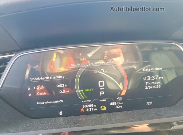 WA11AAGE8MB007436 2021 AUDI E-TRON Черный Вид щитка приборов