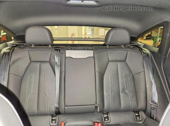 WA122AFZ7RP004978 2024 AUDI Q4 Gray Вид задніх сидінь