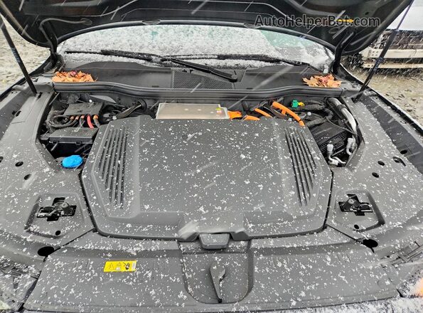 WA13ABGE9PB024202 2023 AUDI E-TRON Black Widok komory silnika