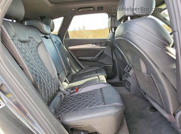 WA1A4AFY0J2150203 2018 AUDI SQ5 Серый Вид задней части салона