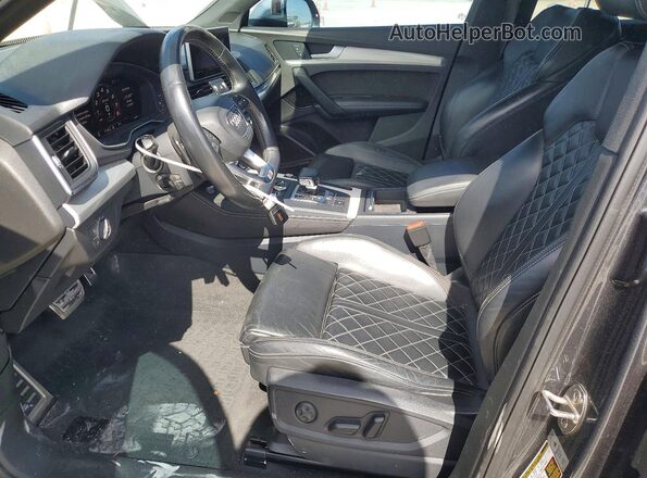 WA1A4AFY7J2045349 2018 AUDI SQ5 Серый Вид салона спереди