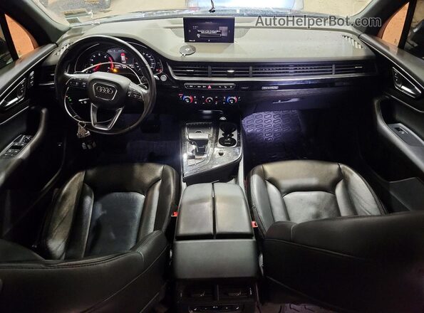 WA1AAAF76KD010405 2019 AUDI Q7 Бирюзовый Вид панели приборов