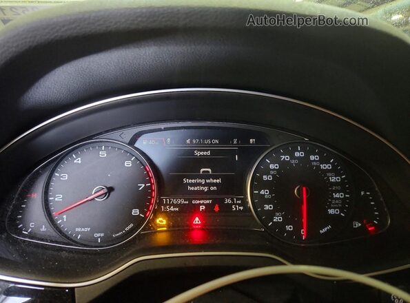 WA1AAAF76KD010405 2019 AUDI Q7 Бирюзовый Вид щитка приборов