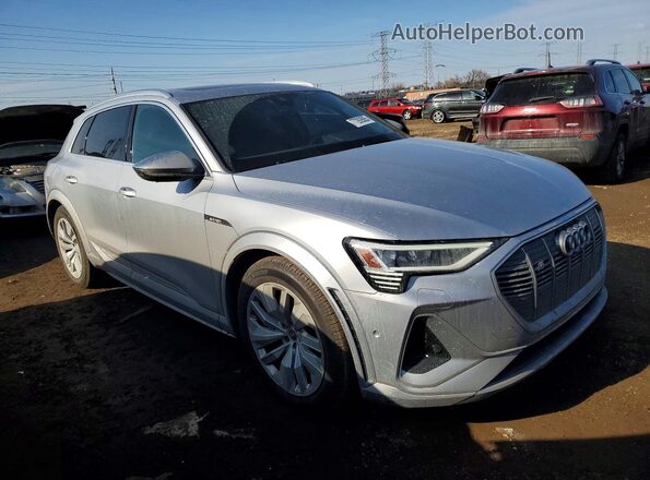 WA1ACBGE9NB043993 2022 AUDI E-TRON Silver Przód prawy