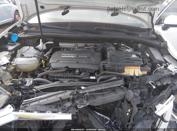 WA1AECF31K1076150 2019 AUDI Q3 Белый Вид сзади