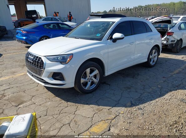 WA1AECF36K1072675 2019 AUDI Q3 Белый Передняя левая четверть