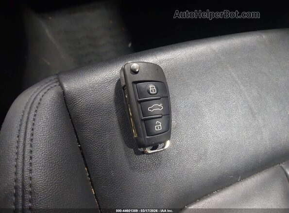 WA1AECF39L1114709 2020 AUDI Q3 Черный Вид панели приборов