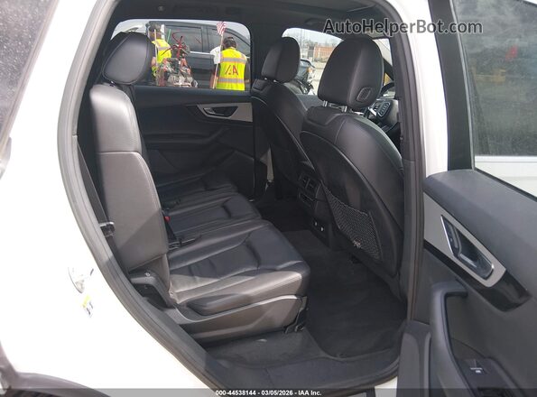 WA1AHAF70KD025560 2019 AUDI Q7 Белый Вид наклейки с VIN-кодом