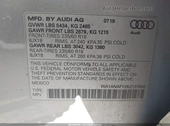 WA1ANAFY2K2137693 2019 AUDI Q5 Silver Widok komory silnika