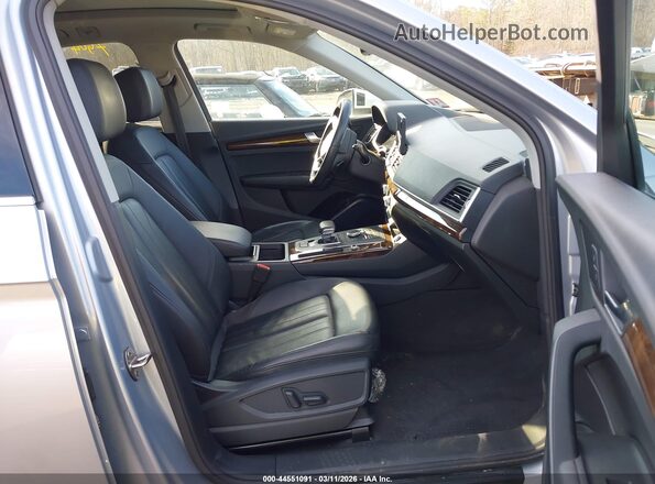 WA1ANAFY2K2137693 2019 AUDI Q5 Silver Widok wnętrza z przodu