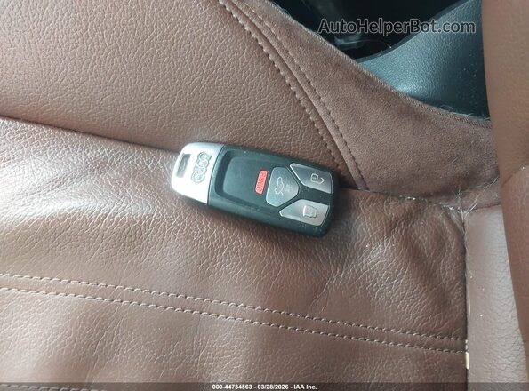 WA1ANAFY3K2064673 2019 AUDI Q5 Белый Вид панели приборов